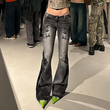 Jeans stampati effetto usurato, snellenti, lavati, da donna